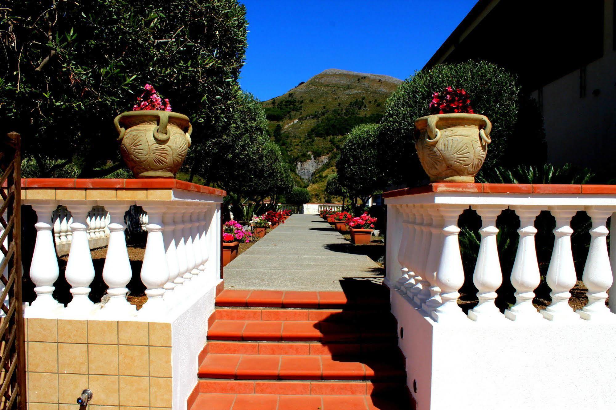 Hotel La Loggia Tortora Luaran gambar